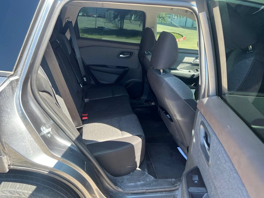 Used 2023 Nissan Rogue SV AWD/4WD image 17