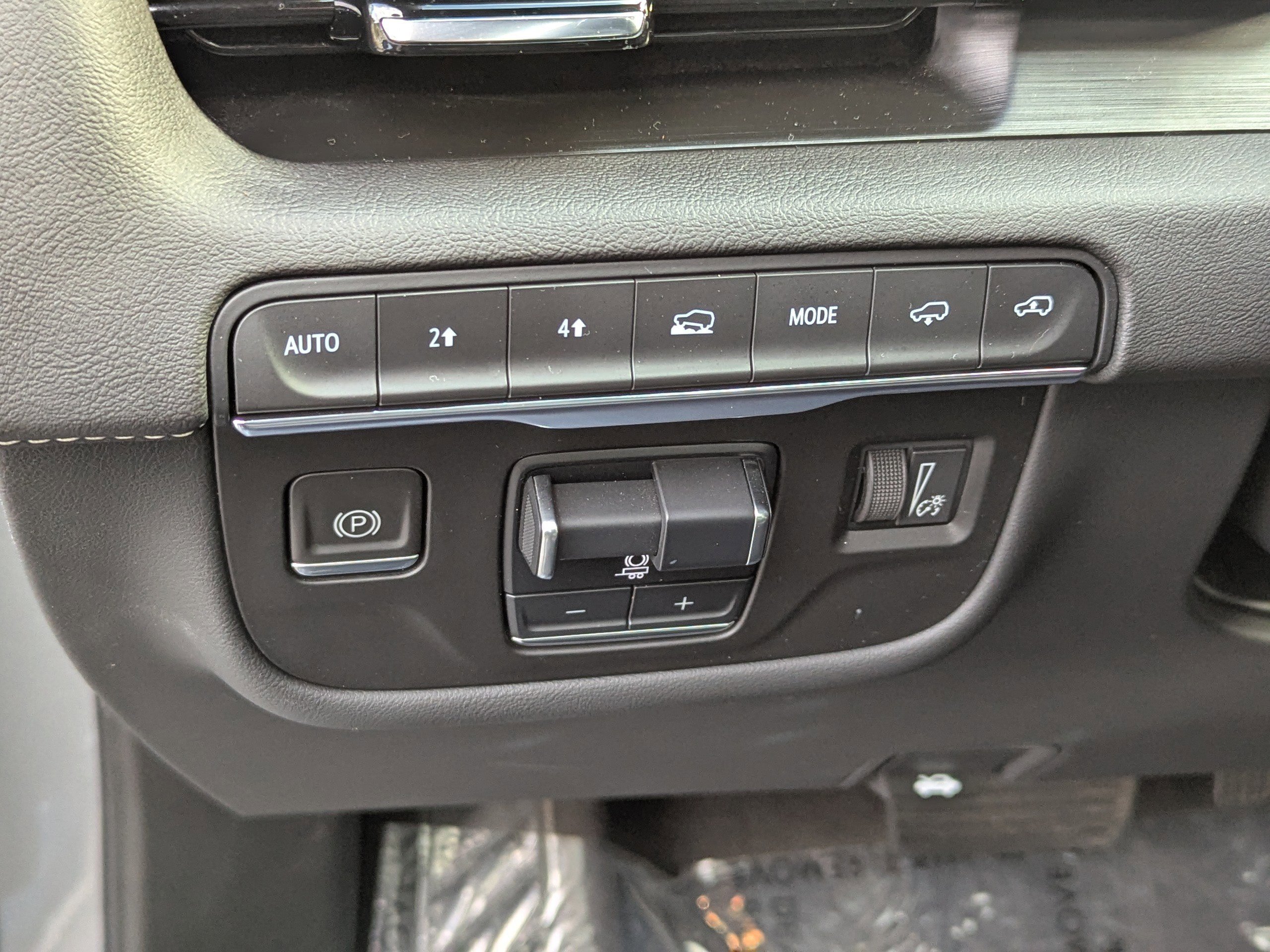 Used 2024 Cadillac Escalade Sport w/ LPO, ONYX Package image 19