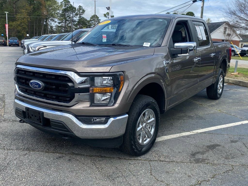 Used 2023 Ford F150 XLT AWD/4WD image 2