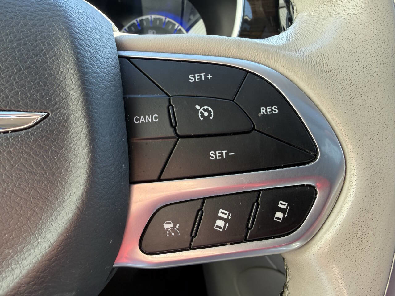 Used 2021 Chrysler Pacifica Limited w/ Premium & Safety Sphere Group AWD/4WD image 27
