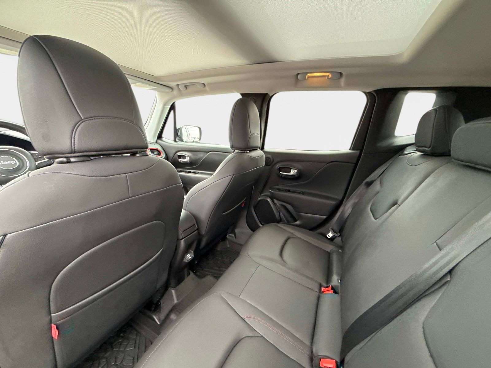 Certified 2023 Jeep Renegade Trailhawk w/ Sun/Sound Group image 17