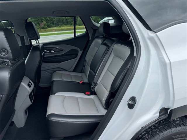 Used 2022 GMC Terrain SLT image 11