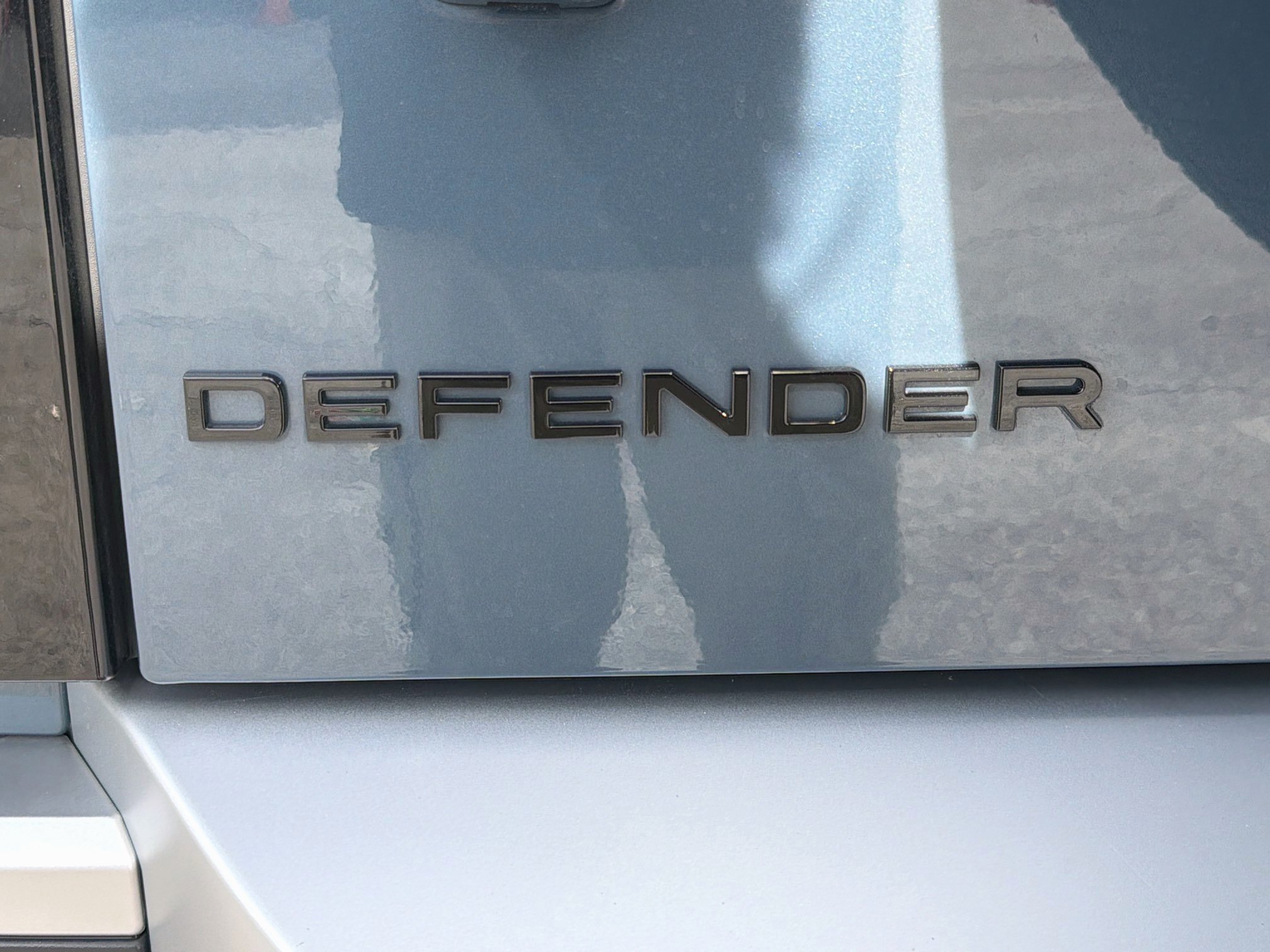 Used 2025 Land Rover Defender 110 S AWD/4WD image 11