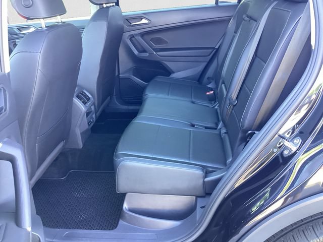 Used 2020 Volkswagen Tiguan SEL AWD/4WD image 13