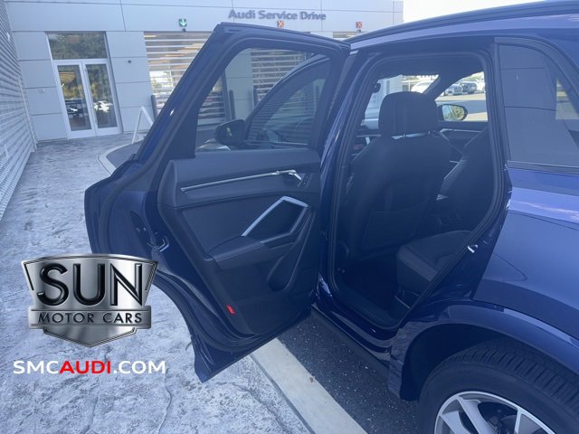 New 2025 Audi Q3 2.0T Premium image 23