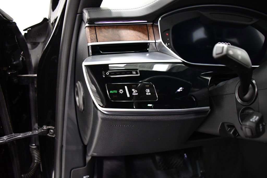 Used 2023 Audi A8 L 3.0T w/ Luxury Package image 11