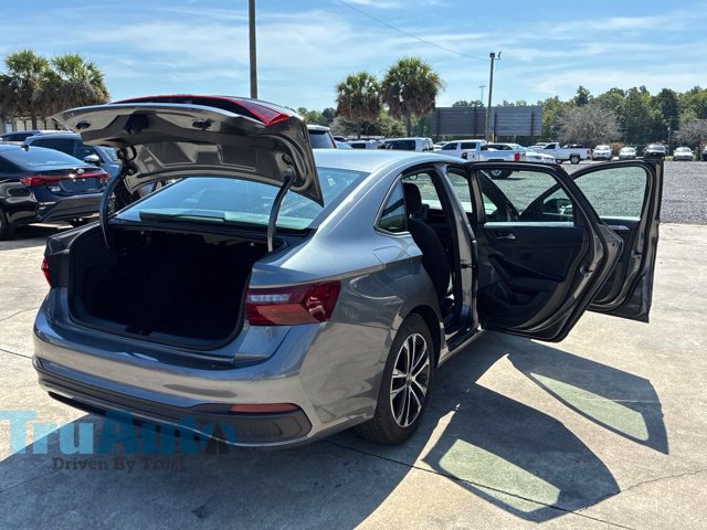 Used 2025 Volkswagen Jetta Sport FWD image 17
