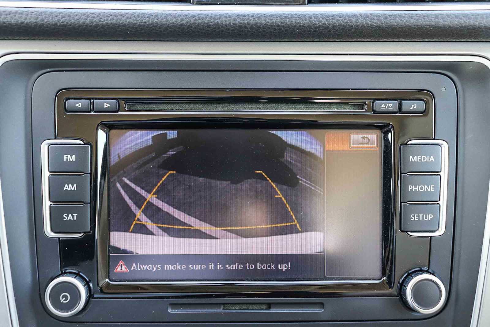 Used 2015 Volkswagen Passat 1.8T Limited Edition image 32