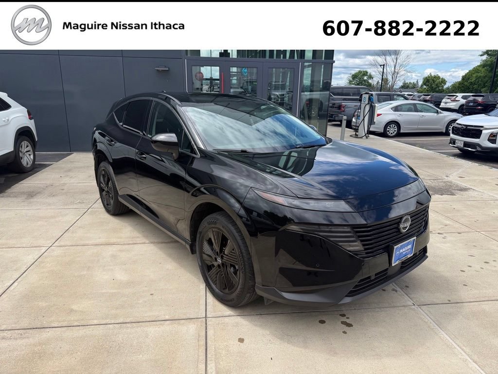 Used 2025 Nissan Murano SV AWD/4WD image 3