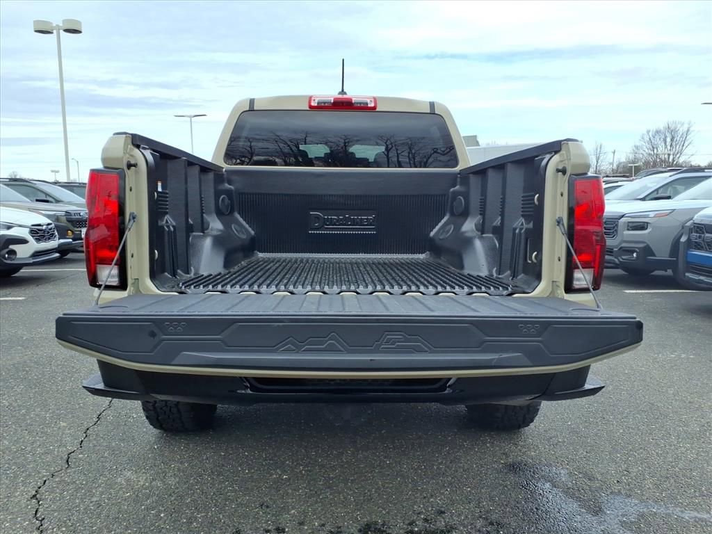 Used 2023 Chevrolet Colorado W/T RWD image 16