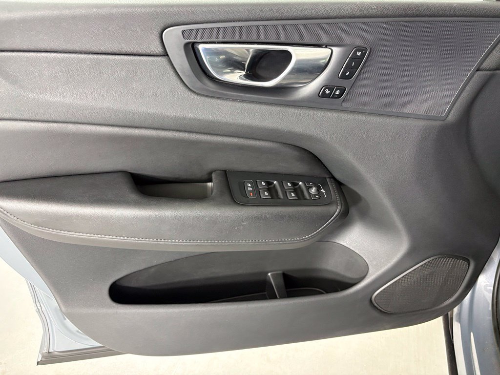 Used 2023 Volvo XC60 B5 Plus w/ Protection Package Premier FWD image 13