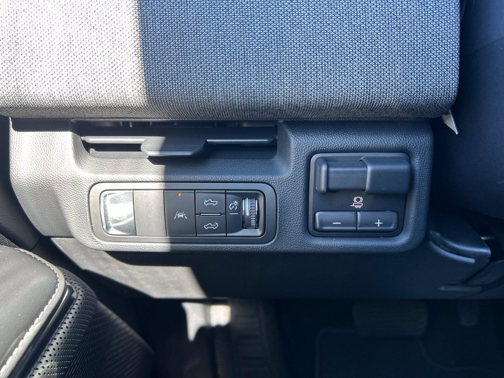 Used 2026 GMC Sierra EV Elevation AWD/4WD image 48