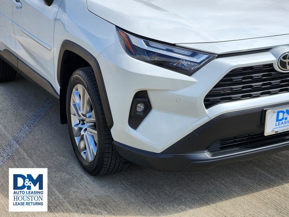 Used 2023 Toyota RAV4 XLE Premium FWD image 11