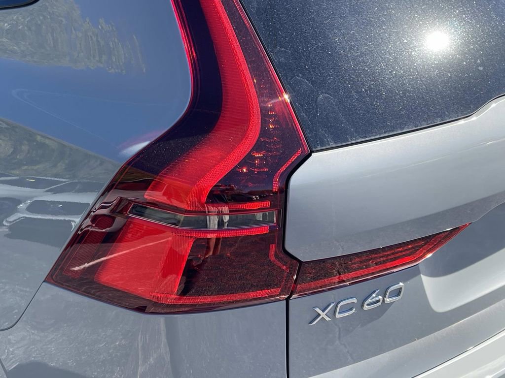 New 2026 Volvo XC60 B5 Plus w/ Climate Package image 10