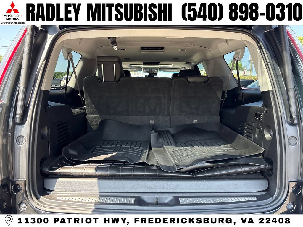 Used 2017 Cadillac Escalade ESV Luxury AWD/4WD image 14