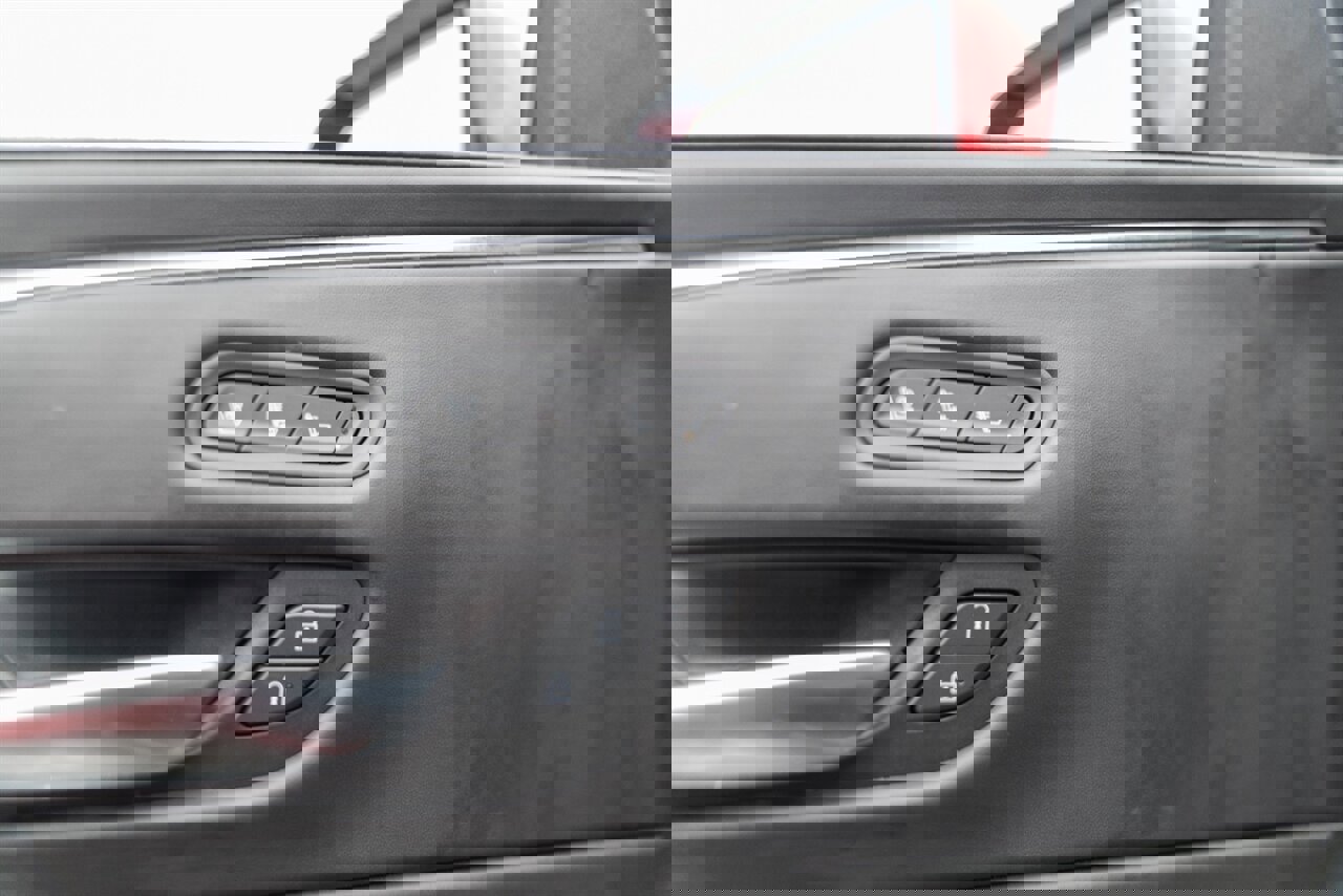 Used 2023 Cadillac Escalade Premium Luxury Platinum image 99