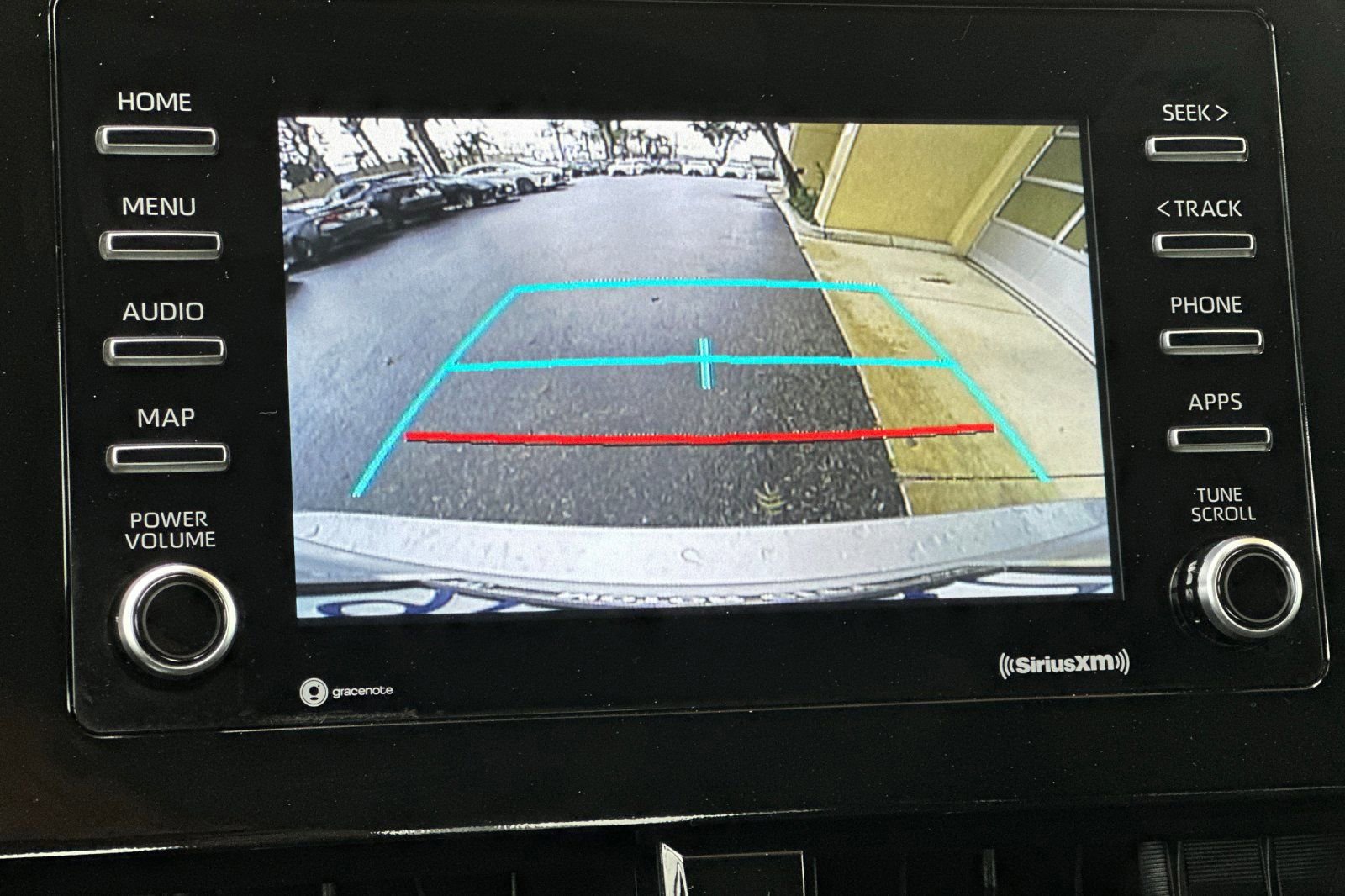 Used 2023 Toyota Camry SE image 19