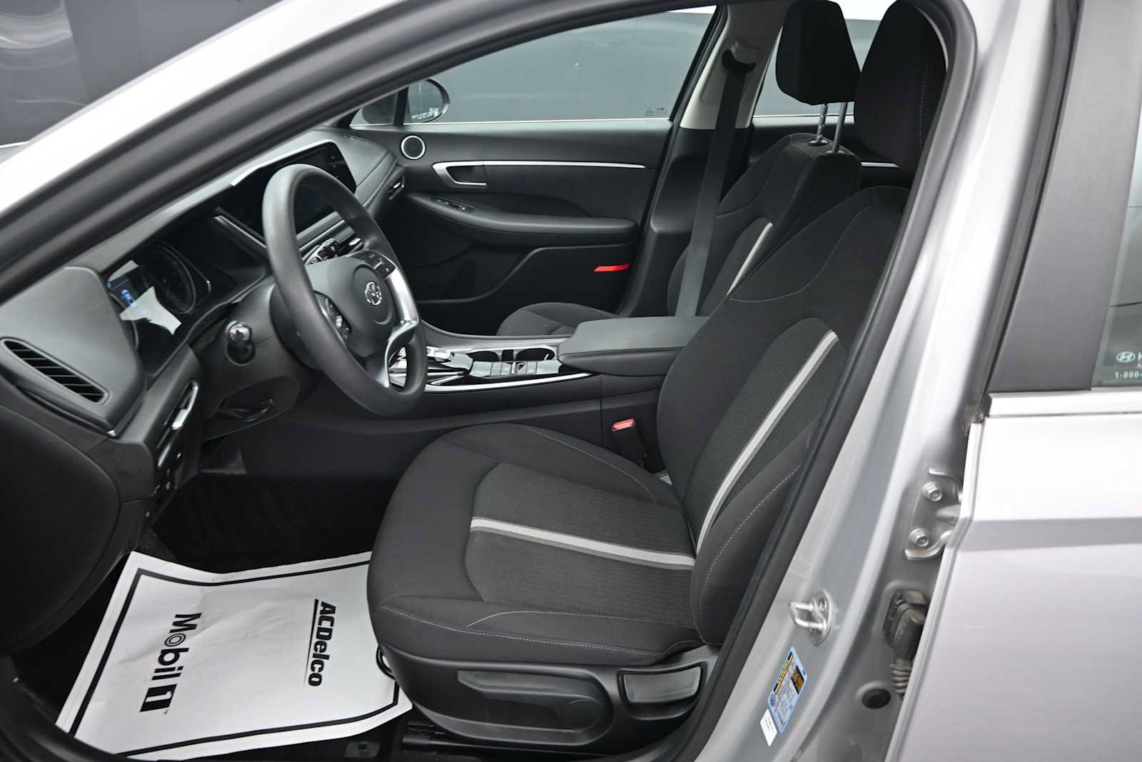 Used 2023 Hyundai Sonata SE FWD image 21