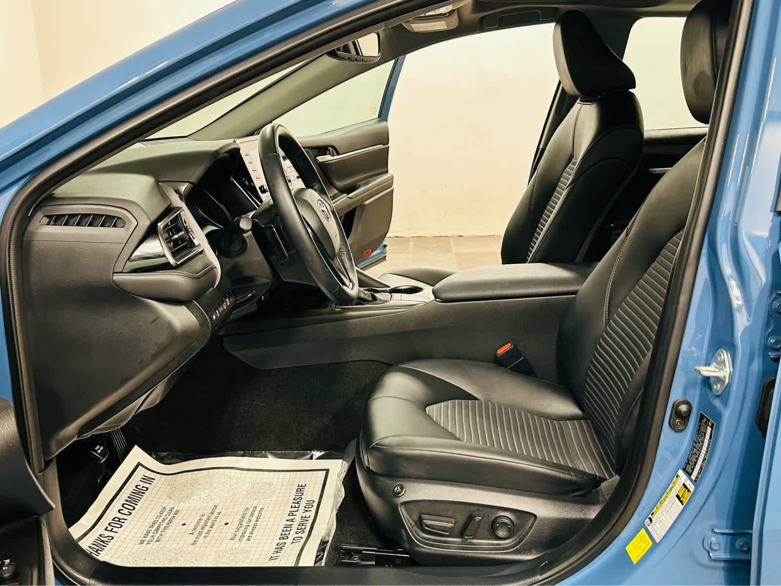 Certified 2023 Toyota Camry SE w/ Convenience Package FWD image 9
