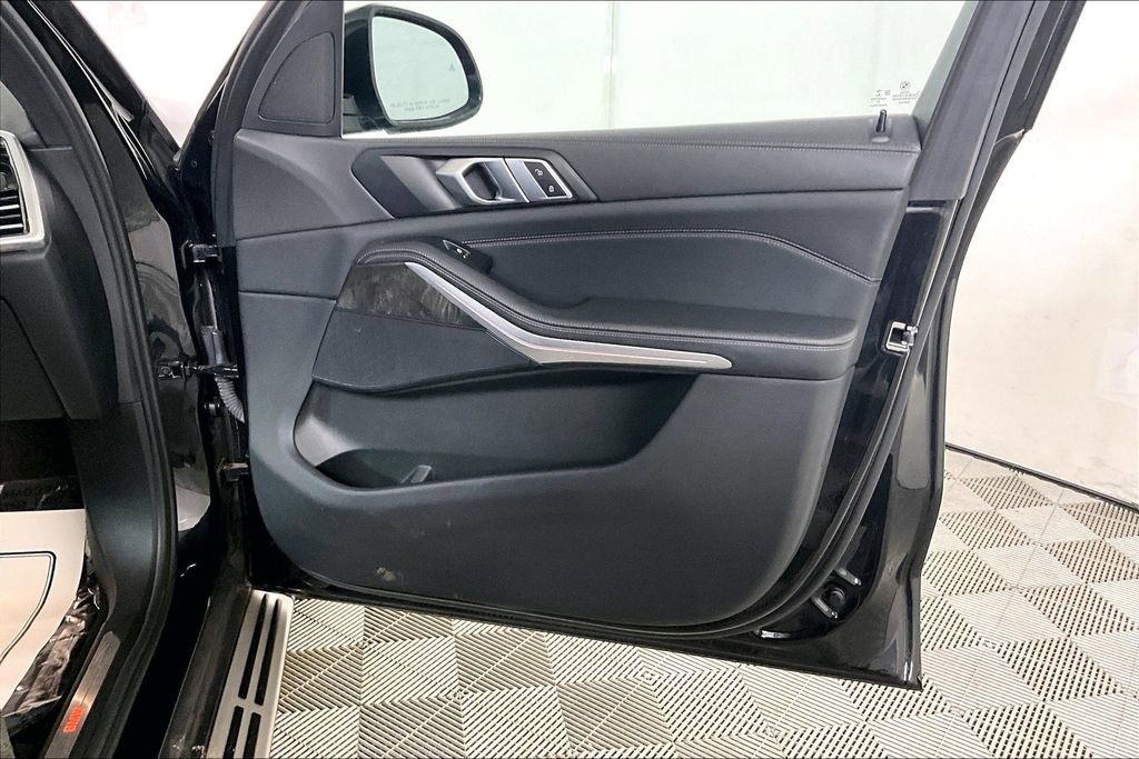 Used 2023 BMW X5 xDrive40i image 24