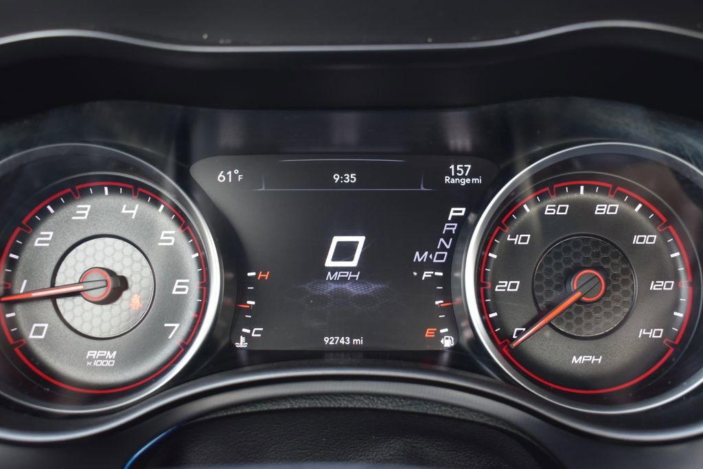 Used 2021 Dodge Charger SXT w/ Leather Interior Group RWD image 10