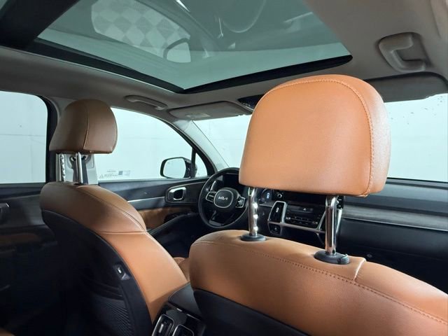 Used 2022 Kia Sorento SX Prestige w/ Rust Color Package image 30