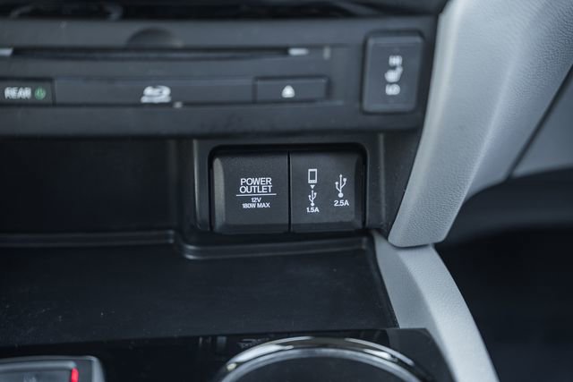 Used 2017 Honda Pilot Touring image 27