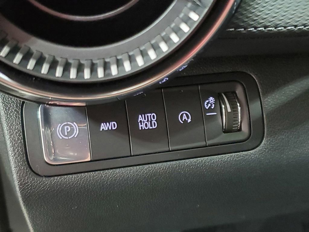Used 2026 Chevrolet Equinox LT AWD/4WD image 28