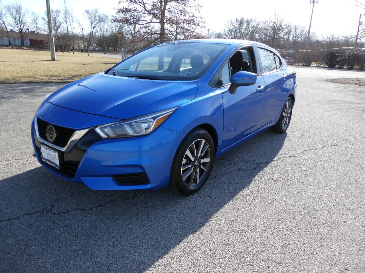 Used 2021 Nissan Versa SV FWD image 1