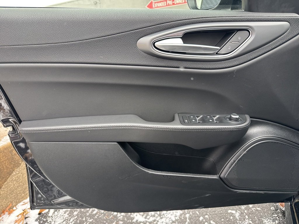 New 2025 Alfa Romeo Giulia image 12