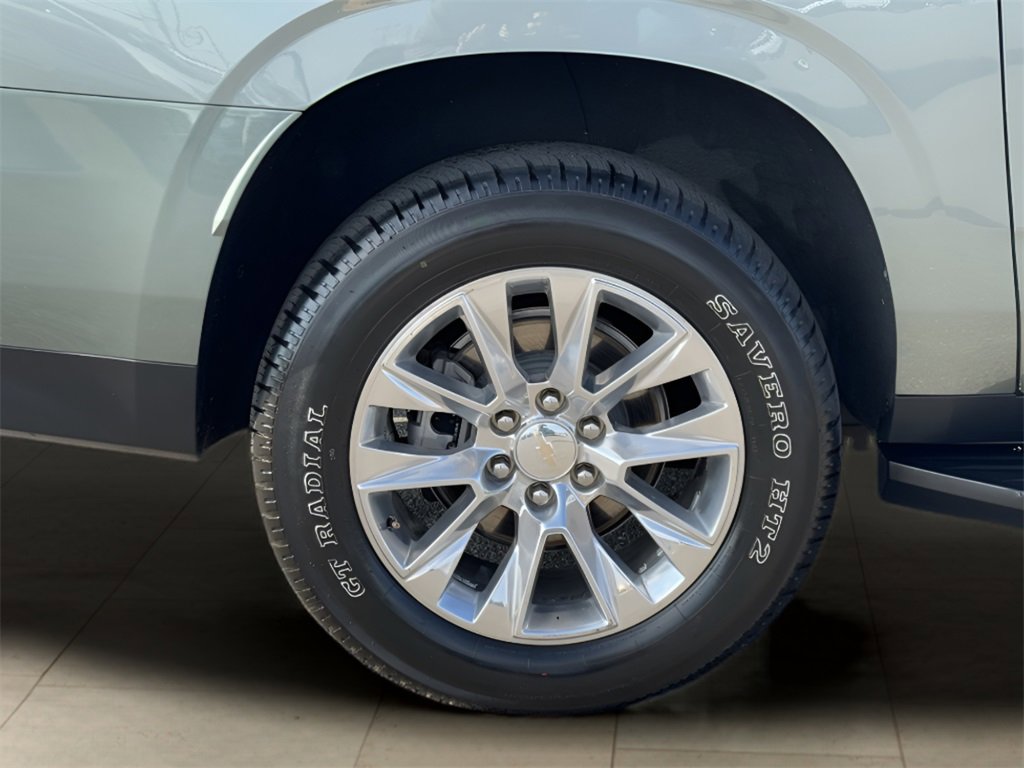 Used 2023 Chevrolet Suburban Premier image 49