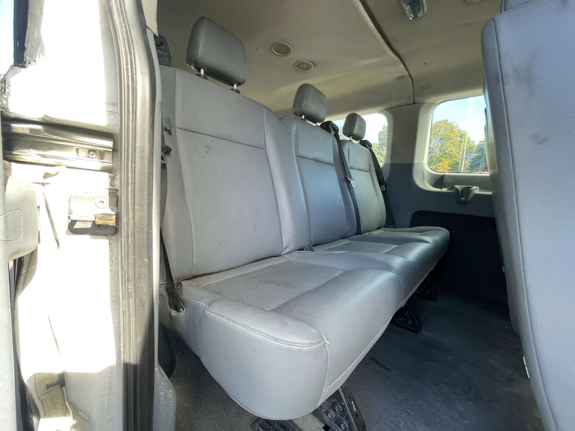 Used 2017 Ford Transit 150 130 Low Roof Wagon RWD image 11