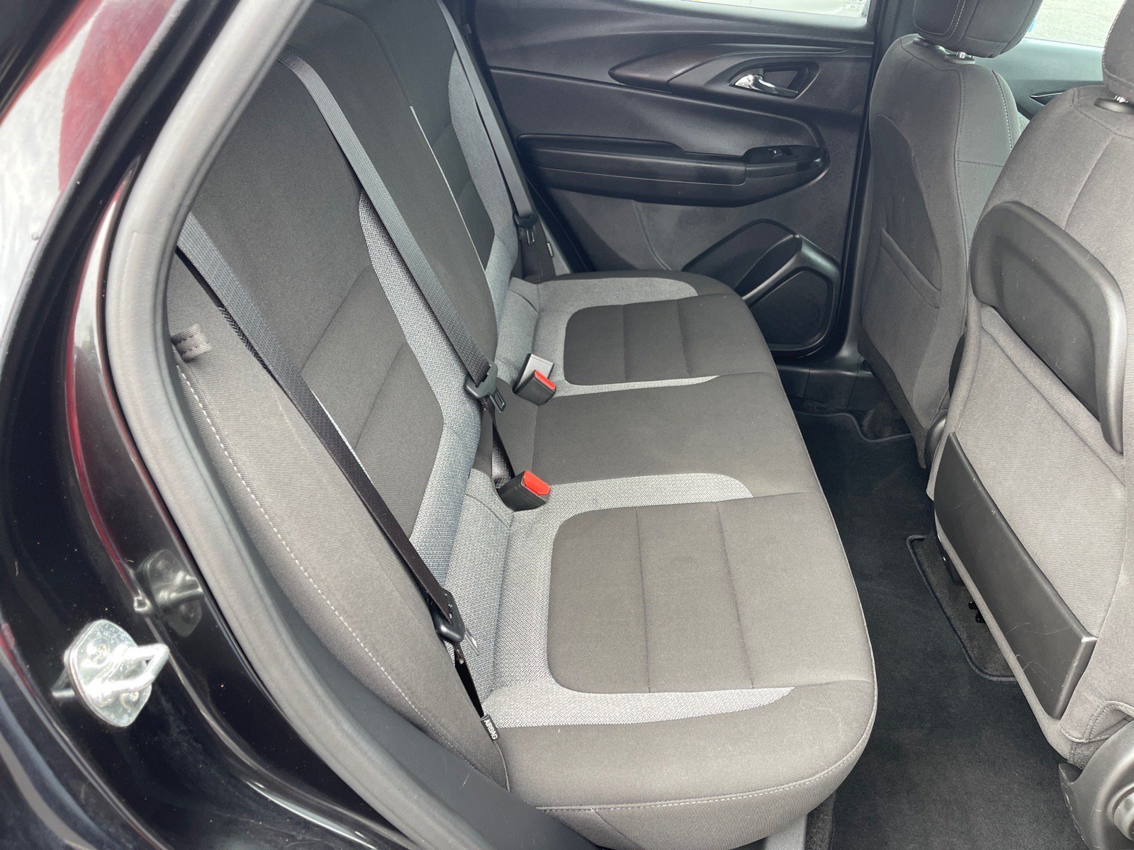 Used 2025 Chevrolet TrailBlazer LS w/ LS Convenience Package FWD image 18