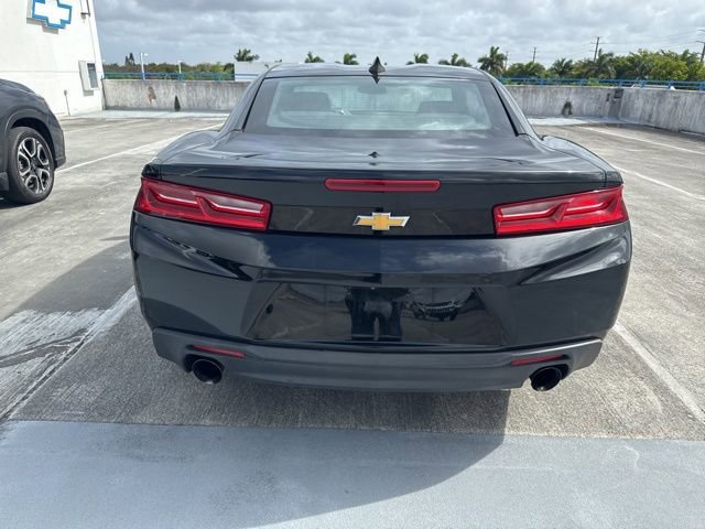 Used 2018 Chevrolet Camaro LT image 14