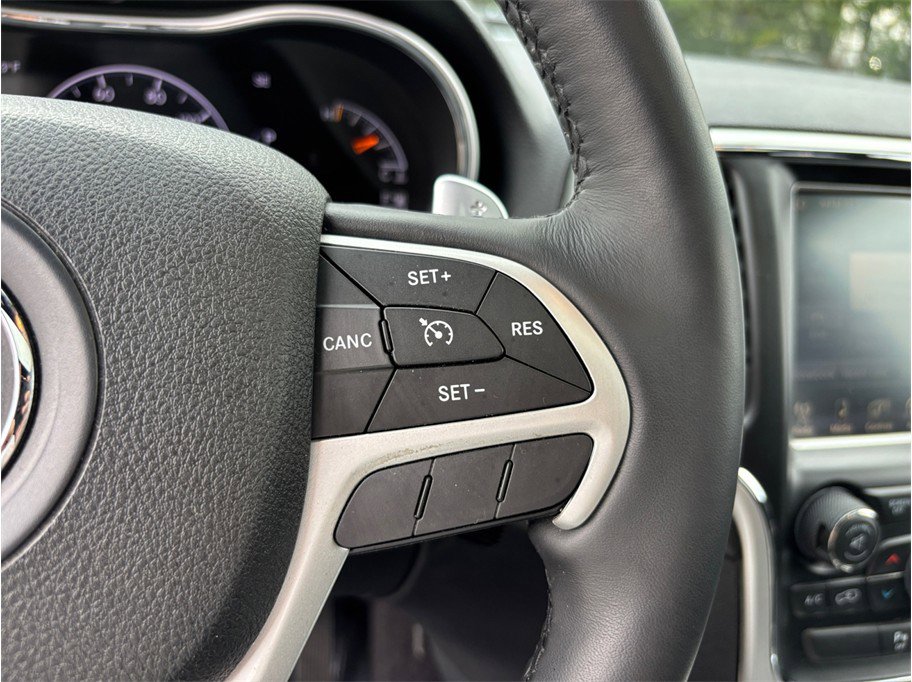 Used 2015 Jeep Grand Cherokee Altitude RWD image 24