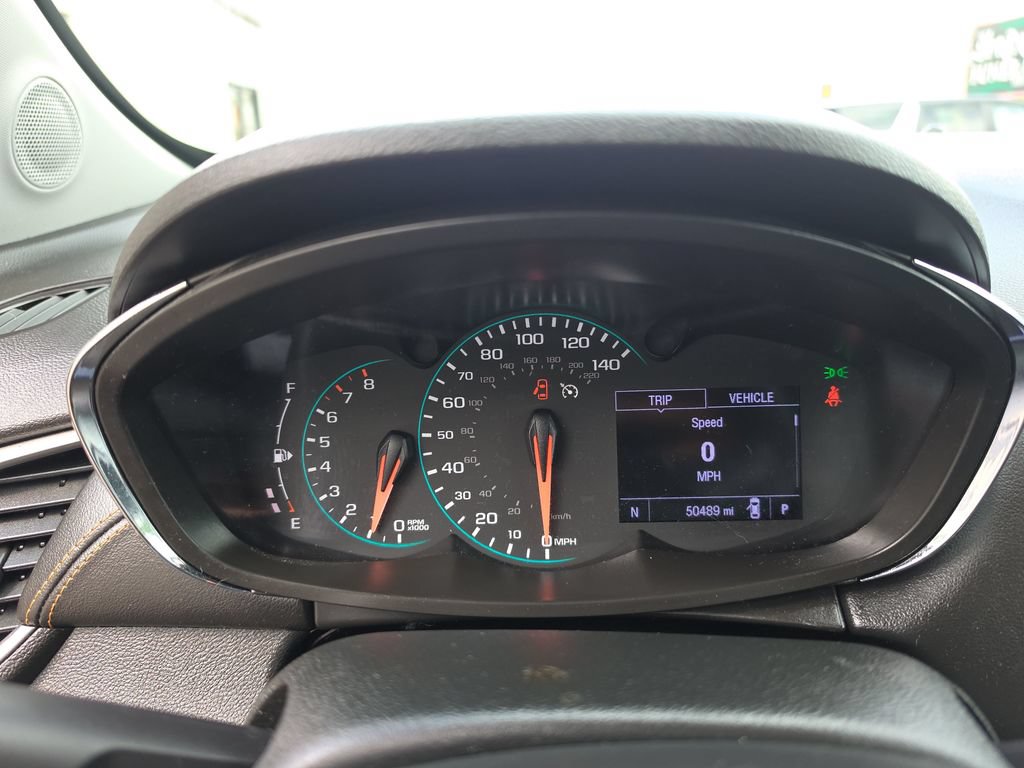 Used 2020 Chevrolet Trax LT AWD/4WD image 16