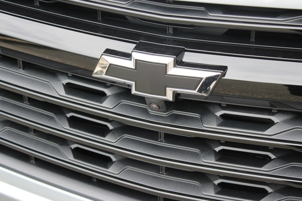 New 2027 Chevrolet Traverse LT w/ Midnight/Sport Edition AWD/4WD image 8