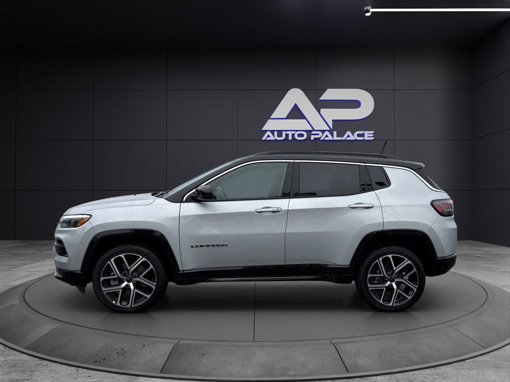 Used 2025 Jeep Compass Limited w/ Elite Group AWD/4WD image 7