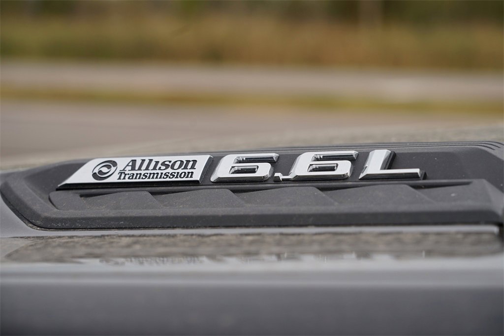 Used 2024 Chevrolet Silverado 2500 Custom w/ Custom Value Package image 12