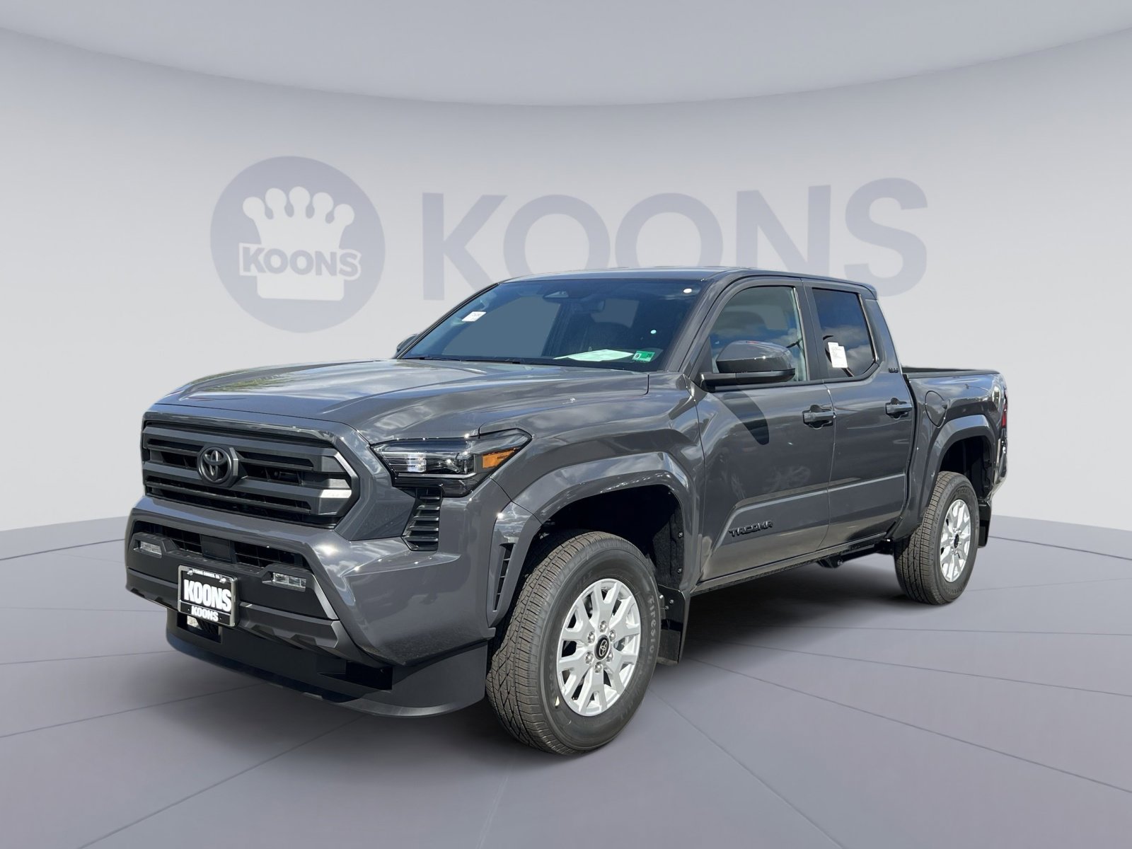 New 2025 Toyota Tacoma SR5