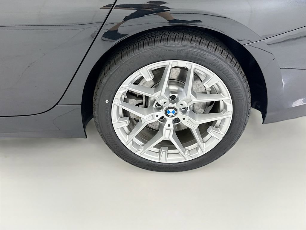 New 2026 BMW 330i xDrive Sedan w/ Convenience Package AWD/4WD image 30