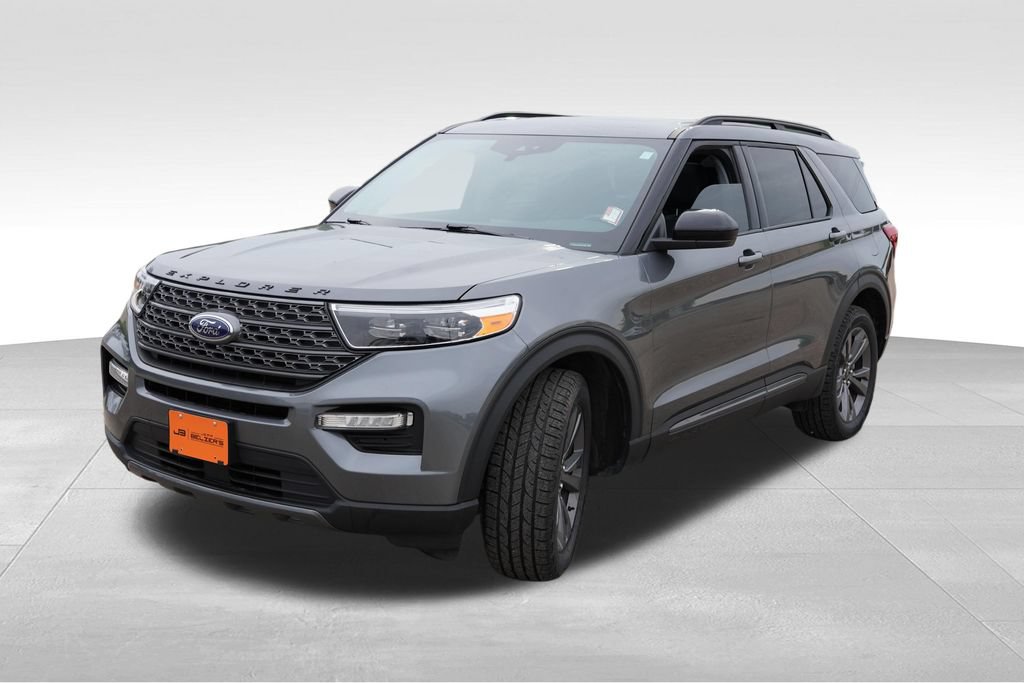 Certified 2024 Ford Explorer XLT w/ Equipment Group 202A AWD/4WD image 11