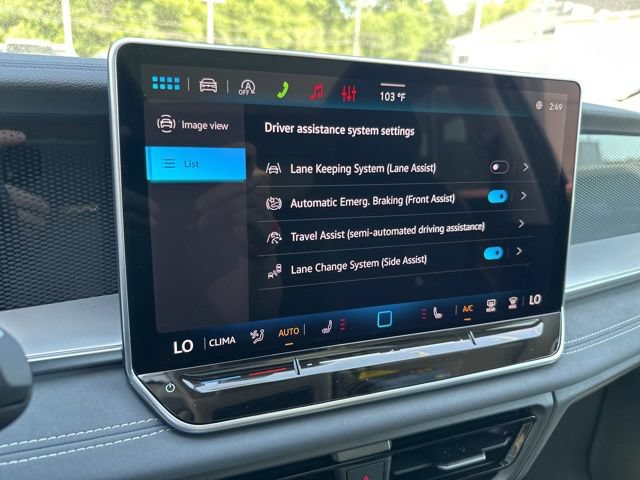 New 2026 Volkswagen Tiguan SE AWD/4WD image 17