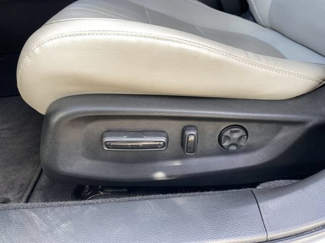 Used 2018 Honda Accord Touring image 24
