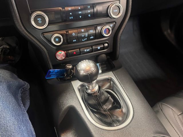 Used 2022 Ford Mustang Coupe image 20