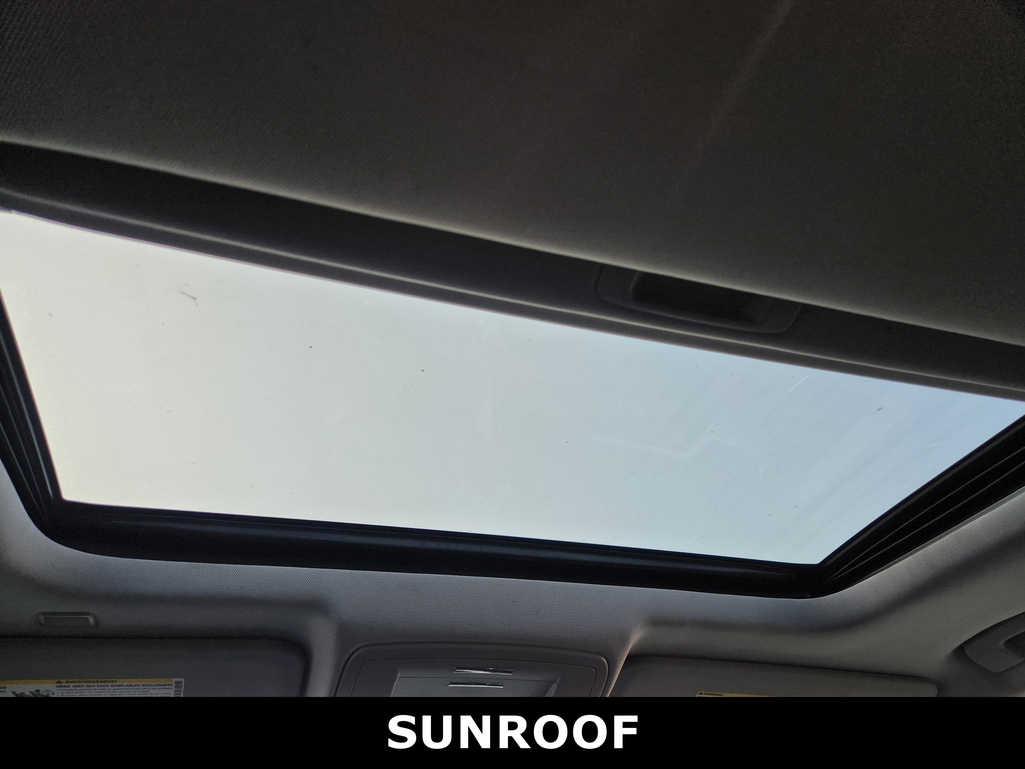 Used 2020 GMC Yukon XL SLT image 5