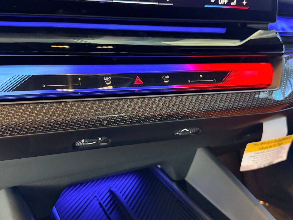 Used 2026 BMW M5 w/ Carbon Package image 13