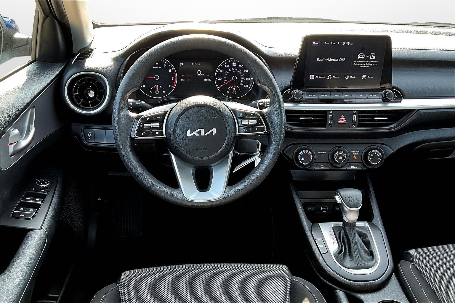 Used 2023 Kia Forte LXS image 5