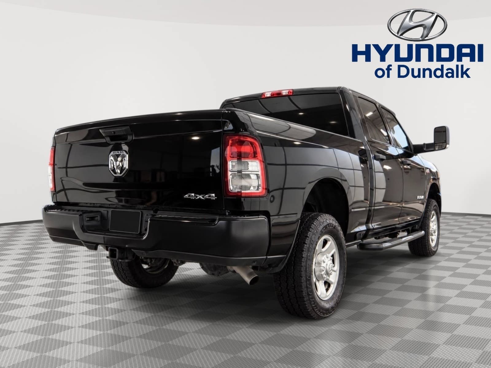 Used 2022 RAM 3500 Tradesman AWD/4WD image 2