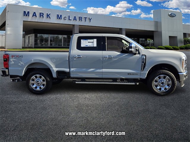 New 2026 Ford F250 Lariat w/ Chrome Package image 2